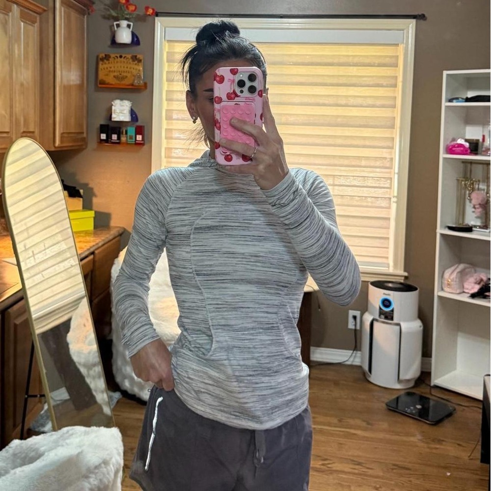 Lululemon Tracker Short V Charcoal Gray Running Athletic Shorts Women